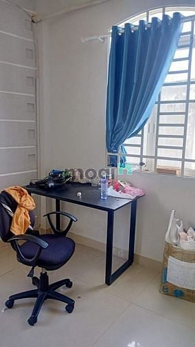Hình ảnh Lạc Long Quân 40m2,,5 tầng 5x 8, chỉ 4.5 tỷ, 2 mặt hẻm cực thoáng.