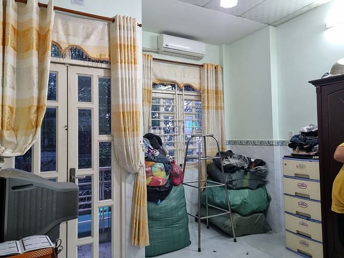 Hình ảnh Bán Nhà Tỉnh lộ 10 Bình Tân, Hẻm Xe Hơi 2 Tầng