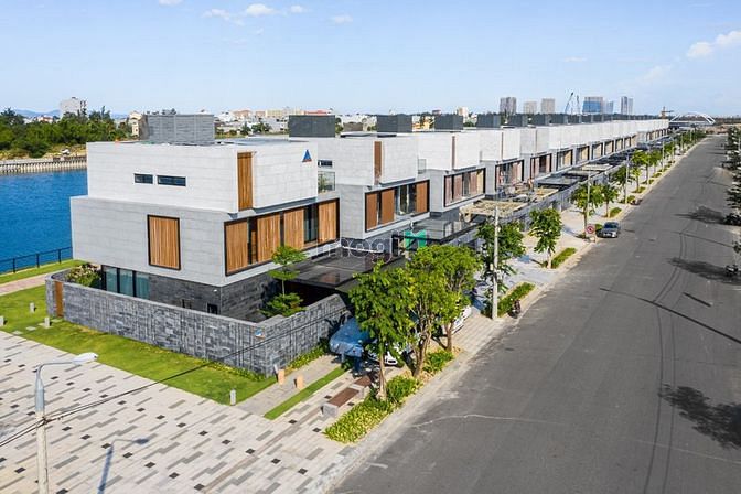 Hình ảnh 𝐑𝐄𝐆𝐀𝐋 𝐎𝐍𝐄 𝐑𝐈𝐕𝐄𝐑 - VILLA đáng sống nhất miền trung.