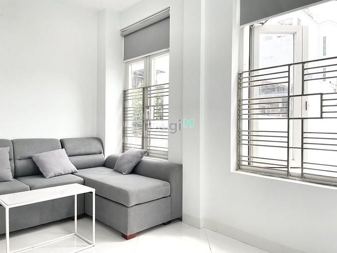 Hình ảnh CHDV ban công lớn ngay trung tâm của q1