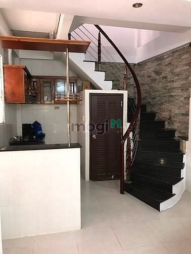 Hình ảnh Cho thuê nhà nguyên căn 303/75C Bến Vân Đồn, P2 Q4