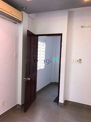 Hình ảnh Cho thuê nhà nguyên căn 303/75C Bến Vân Đồn, P2 Q4