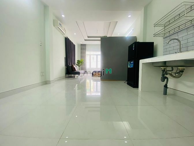Hình ảnh Trống PHòng ban công siêu đẹp Lê Văn Sỹ