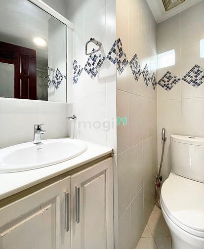 Hình ảnh Căn Hộ Ban Công , Full Nội Thất , Quận 1