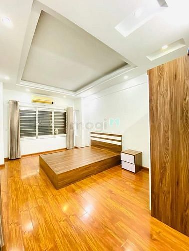 Hình ảnh cho thuê nhà mặt phố Nguyễn Văn Tuyết- Đống Đa