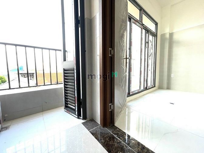 Hình ảnh CHDV Duplex Bùi Đình Tuý - Ban Công Cửa Sổ