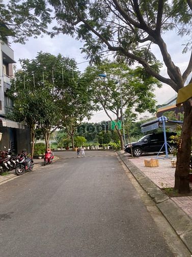 Hình ảnh Cho thuê nhà đẹp đối diện đại học Văn Lang (ảnh thật 100%)