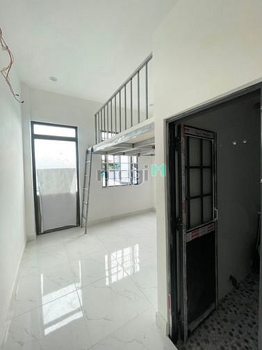 Hình ảnh Duplex mới xây, an ninh, giờ giấc tự do