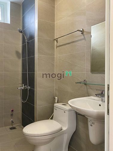 Hình ảnh Studio nội thất cao cấp-cửa sổ siêu thoáng đối diện ĐH RMIT