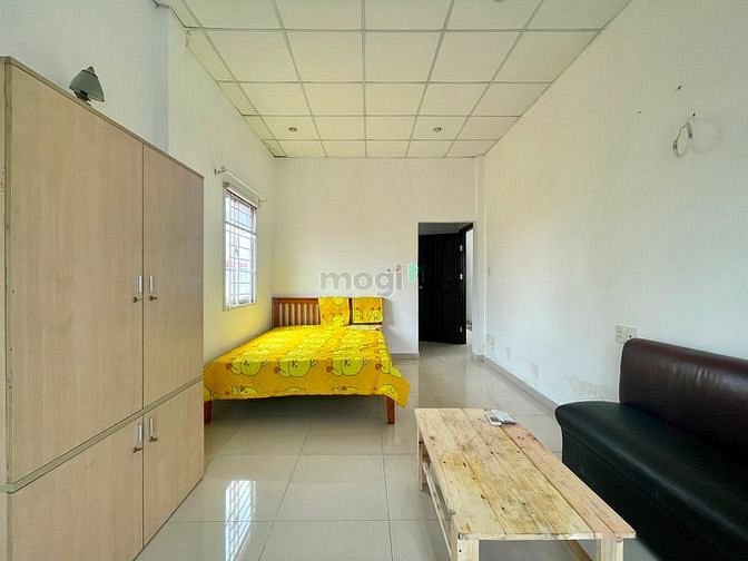 Hình ảnh CHDV ban công + full nội thất, an ninh. Giờ giấc tự do