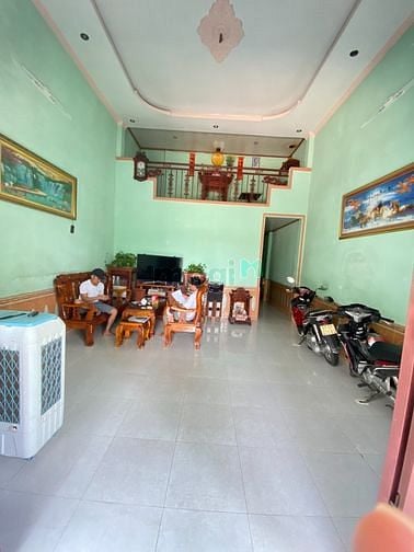 Hình ảnh về quê bán gấp căn nhà cấp 4 100m2(5x20) SHR, dân đông