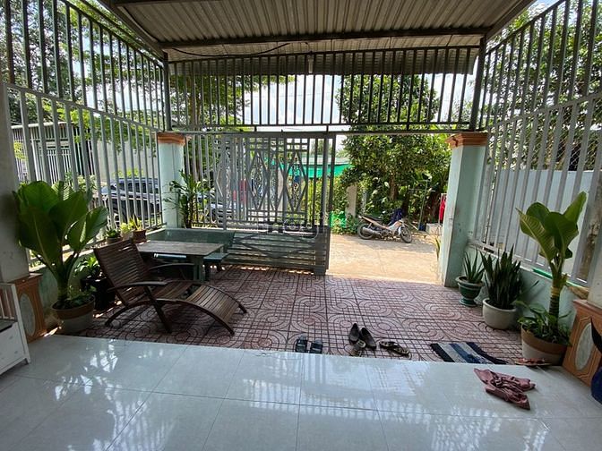 Hình ảnh về quê bán gấp căn nhà cấp 4 100m2(5x20) SHR, dân đông