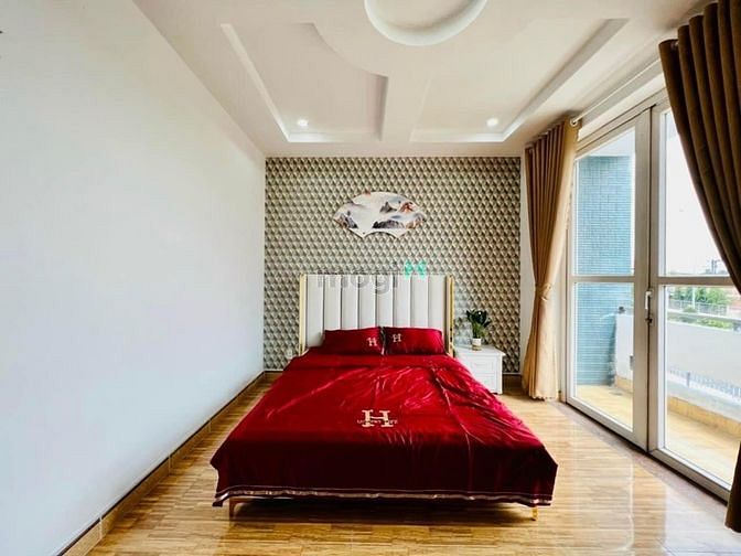 Hình ảnh Cho thuê căn nhà mặt tiền mới, đẹp đường Hà Huy Giáp, Quận 12