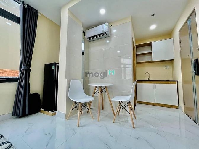 Hình ảnh CHDV full nội thất, cửa sổ_nhà thờ giáo xứ Tân Định_Viện Pasteur