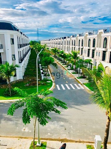 Hình ảnh Nhà Phố Ven Sông Cách Siêu Thị AEON 300m