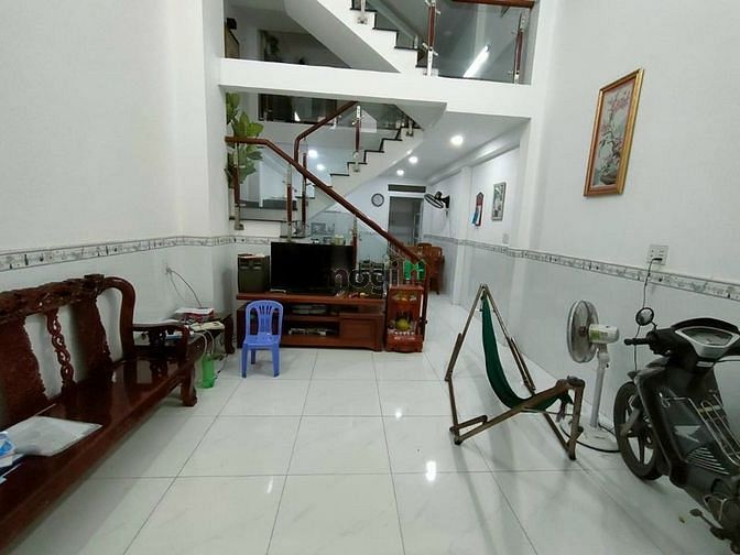Hình ảnh 48m2- 3 tầng- Nhỉnh 4 Tỷ - TKTQ - Bình Tân
