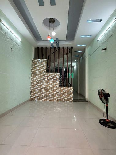 Hình ảnh Nhà cho thuê 1/ Bình Trị Đông 4mx14m 3 lầu 3PN 3WC