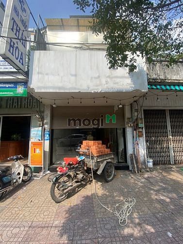 Hình ảnh Cho thuê nhà mặt tiền CMT8, Quận 3