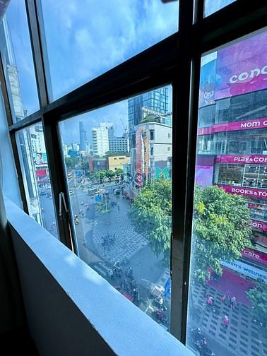 Hình ảnh Studio cửa sổ cửa sổ siêu lớn ngay Nguyễn Trãi Quận 1