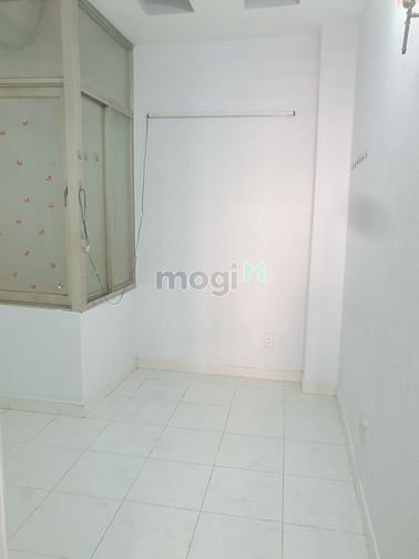 Hình ảnh Nhà 3 lầu 4pn, hẻm 155/8B Cao Đạt - P.1 - Q.5