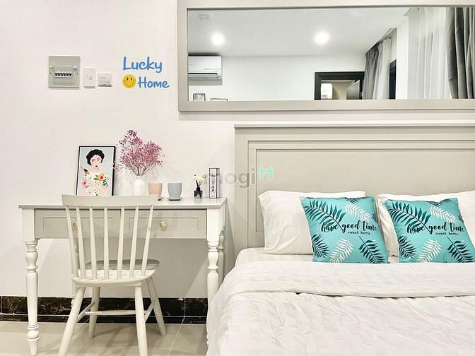 Hình ảnh Chdv full nội thất , ban công thoáng mát tại phan đăng lưu