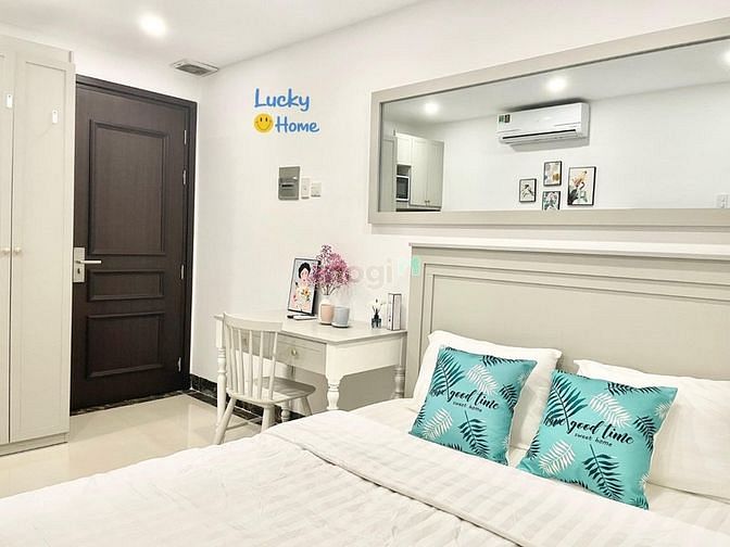 Hình ảnh Chdv full nội thất , ban công thoáng mát tại phan đăng lưu
