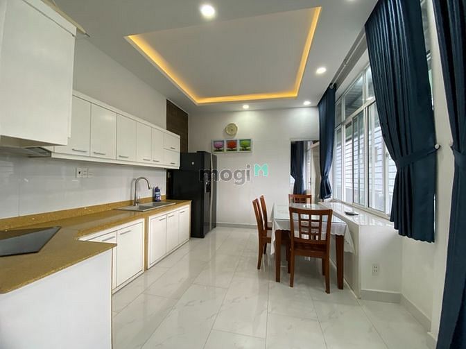 Hình ảnh Bán nhà đường 3 Tháng 2, P14, Q10, 5x27m, Hầm, 5 Lầu, Thang máy.