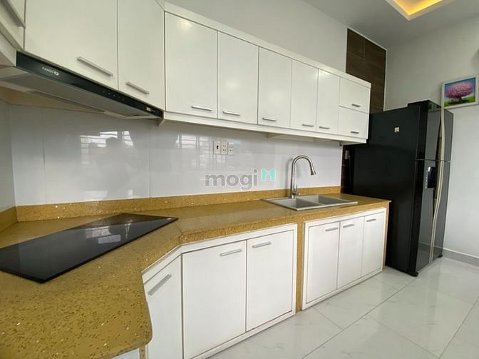 Hình ảnh Bán nhà đường 3 Tháng 2, P14, Q10, 5x27m, Hầm, 5 Lầu, Thang máy.