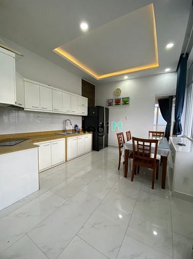Hình ảnh Bán nhà đường 3 Tháng 2, P14, Q10, 5x27m, Hầm, 5 Lầu, Thang máy.