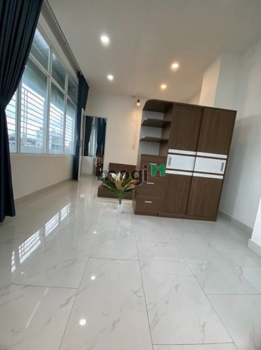 Hình ảnh Bán nhà đường 3 Tháng 2, P14, Q10, 5x27m, Hầm, 5 Lầu, Thang máy.