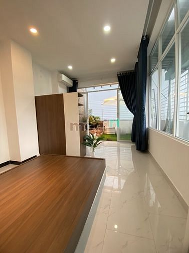 Hình ảnh Bán nhà đường 3 Tháng 2, P14, Q10, 5x27m, Hầm, 5 Lầu, Thang máy.