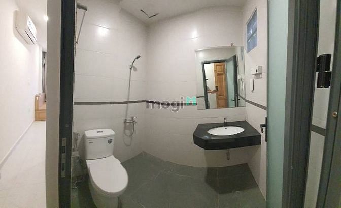 Hình ảnh Nhà nguyên căn quận 1 2PN Full nội thất