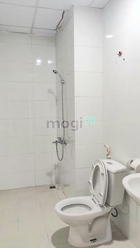 Hình ảnh Ly dị bán CH Diamond Riverside Q8, giá 1ty748tr, 72m2, 2PN-2WC