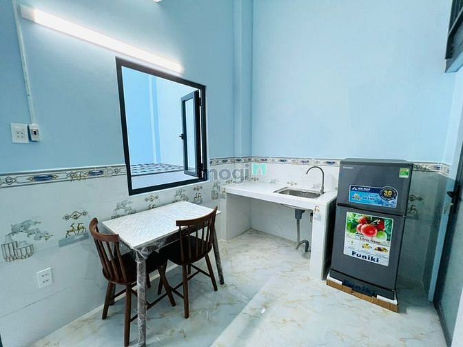 Hình ảnh Cho Thuê CHDV Ban Công - Gác Cao 1M8 - Đầy Đủ Nội Thất - Phan Văn Trị