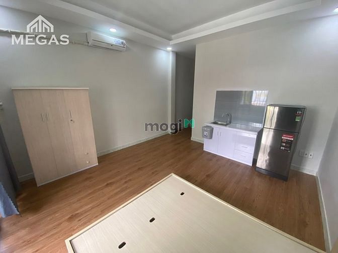 Hình ảnh Studio full nội thất- bancol siêu khủng có thể nấu BBQ - trồng cây