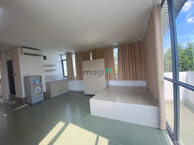 Hình ảnh Chdv full nội thất , ban công view kính tại đinh bộ lĩnh