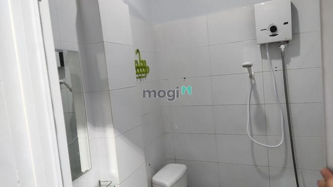 Hình ảnh CHDV Tại Nguyễn Xí, Bình Thạnh sát Phạm Văn Đồng.