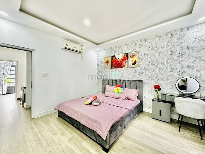 Hình ảnh Nhà Mới Đẹp - Hẻm Xe Hơi - Tặng Nội Thất
