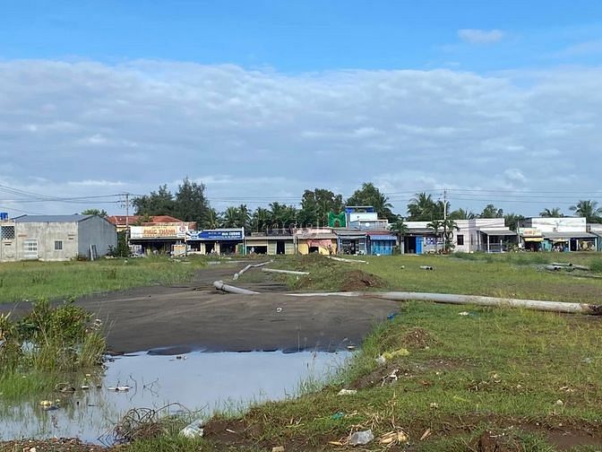 Hình ảnh Cần Bán Lô Đất Full Thổ Cư Ngay Trung Tâm Huyện Thạnh Phú