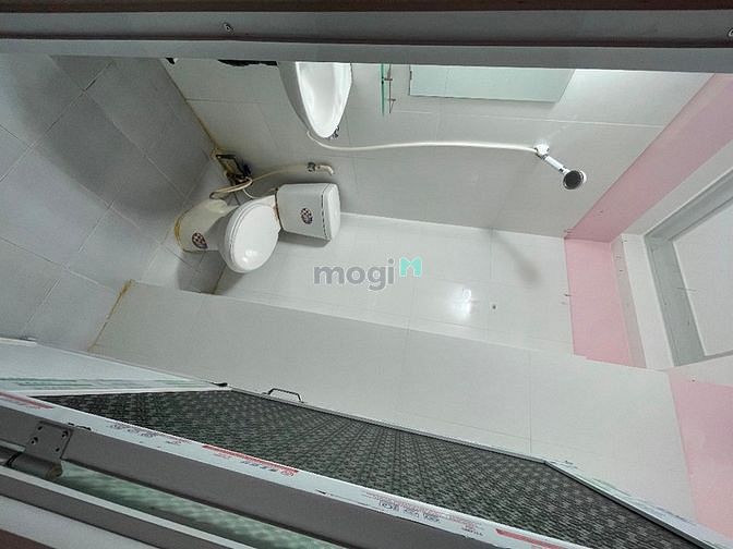 Hình ảnh 2 phòng ngủ có nội thất đủ , miễn phí xe ,máy giặt