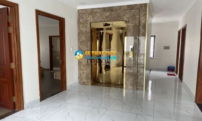 Hình ảnh Biệt thự Full nội thất thang máy đẹp Liên Phường 30 tr