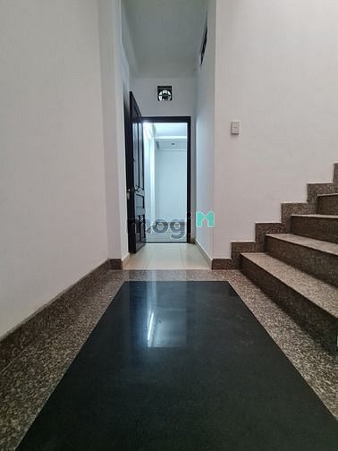 Hình ảnh Còn 2 phòng trống, mới, full nội thất ngay mặt-tiền