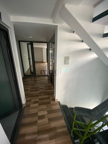 Hình ảnh Cho Thuê Nhà 8 tầng 16 phòng Lý Thái Tổ Quận 3