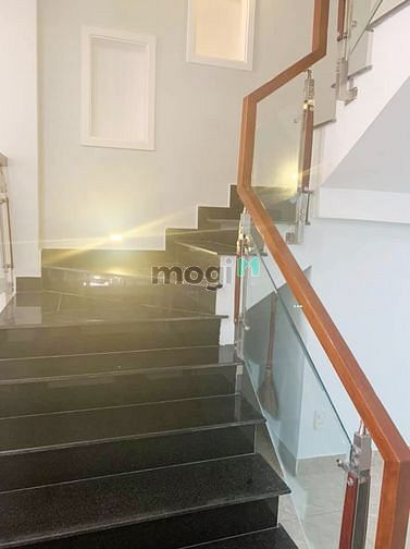 Hình ảnh Cho thuê nhà 3 tầng Sơn Trà 3PN full NT