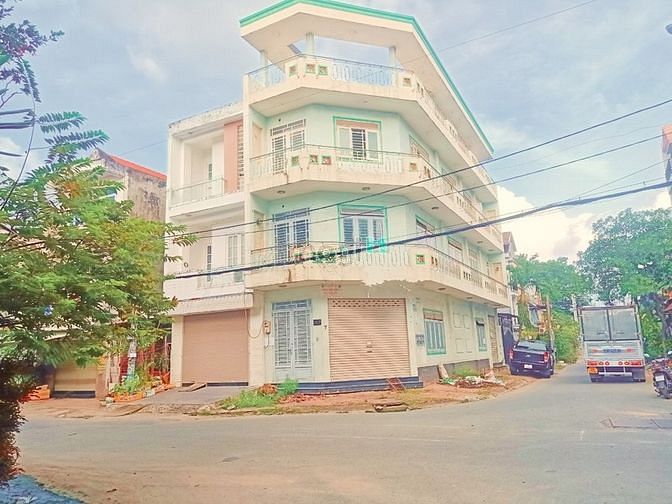 Hình ảnh Cho Thuê Nhà Góc 2 Mặt Tiền Đường Gồm 7PN