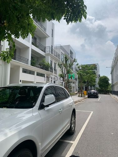 Hình ảnh Cho thuê biệt thự The Marno Central Park.. DT 200m, 4T, than máy