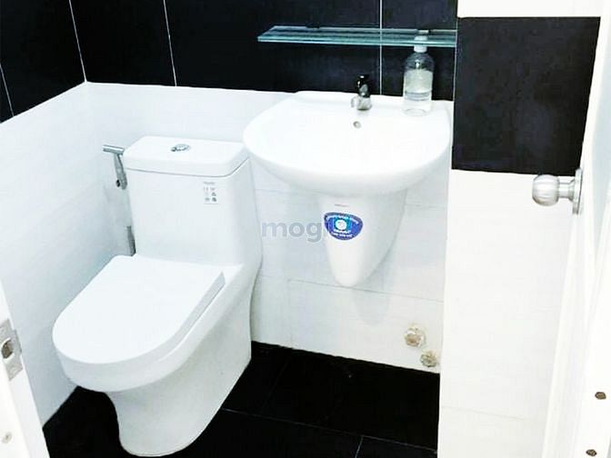 Hình ảnh CHDV đang trống sẵn tại Q10 Full nội thất