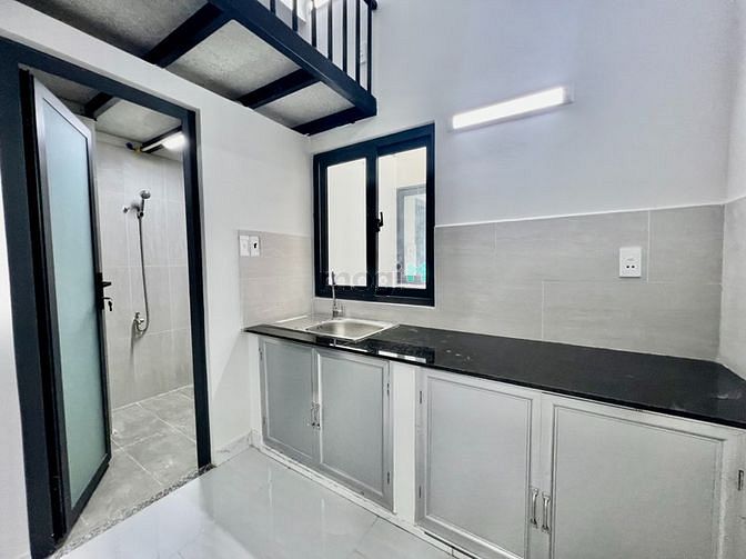 Hình ảnh CHDV siêu thoáng mát có máy giặt riêng ngay bến xe miền đông mới