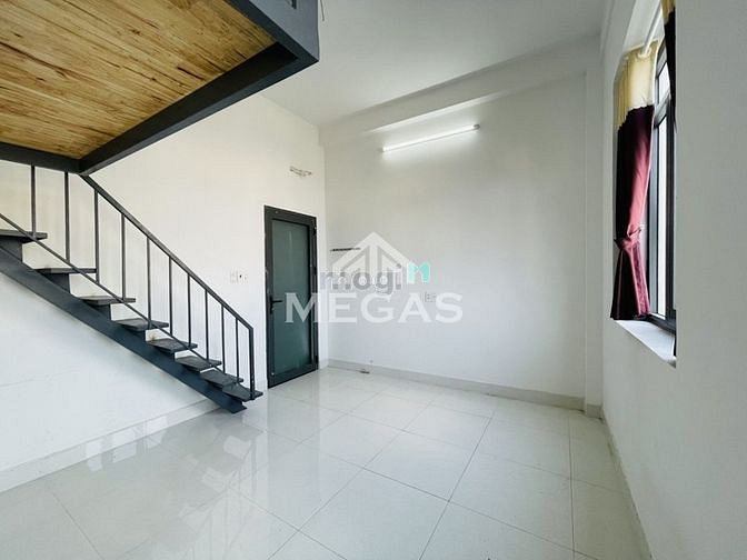Hình ảnh Căn Hộ Full Nội Thất-Ban Công Ngã 4 Âu Cơ - Lạc Long Quân