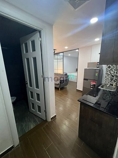Hình ảnh CHDV tại Nguyễn Trãi, Q1. Tách bếp và phòng ngủ